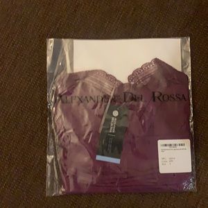 Women’s Alexander del Ross’s nightgown